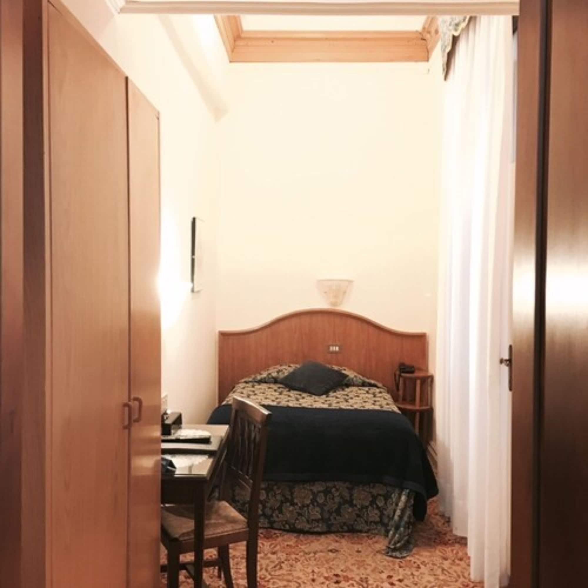 Fava 2* Venecia