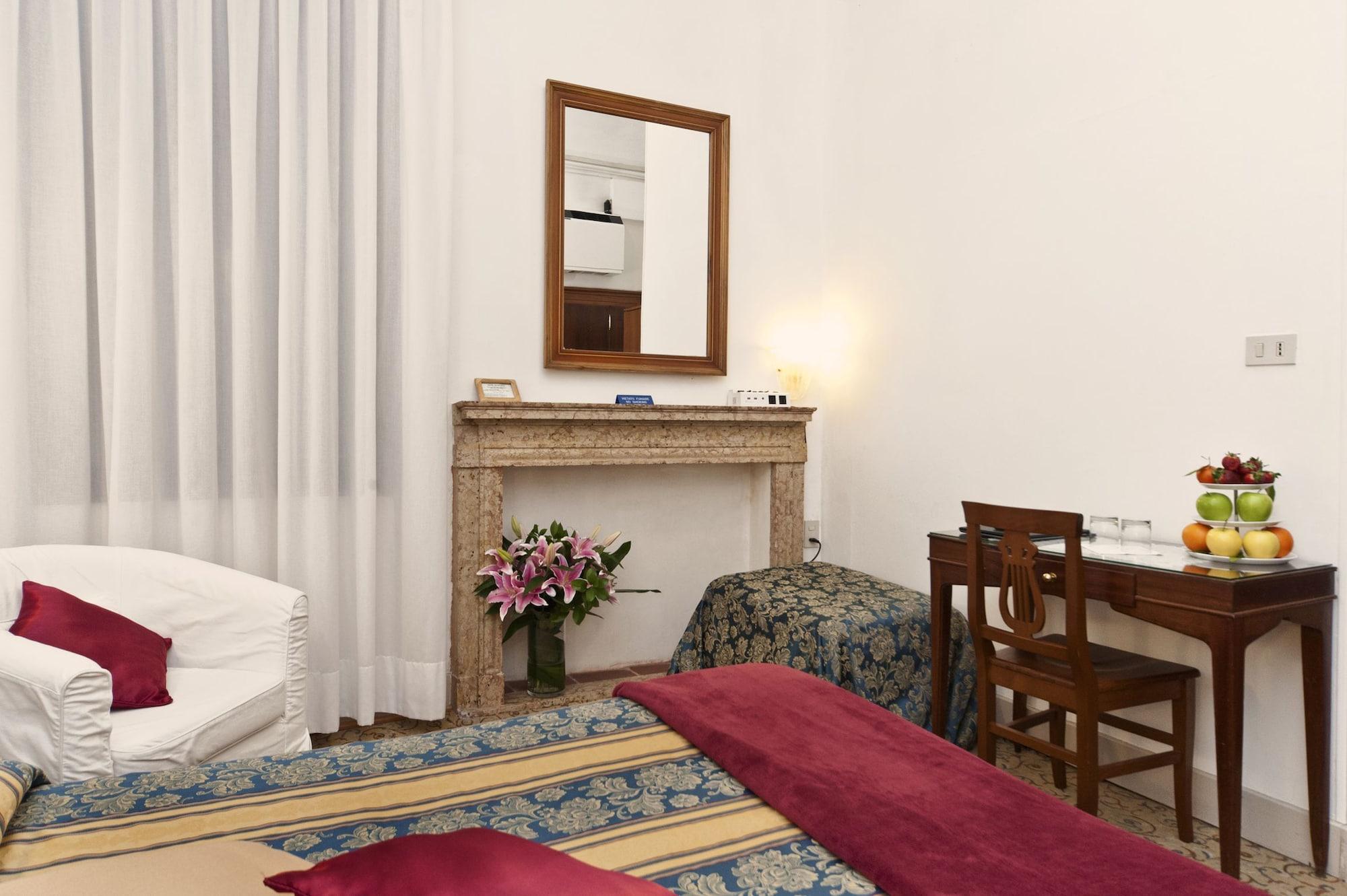 Fava Hotel Venecia